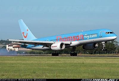 GRANDES ACCIDENTES AEREOS: ATAQUE DE AVES, CUANDO UN PÁJARO SE METIÓ EN LA TURBINA DEL VUELO 263 DE THOMSONFLY.