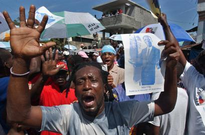 Manifestación en apoyo a Aristide