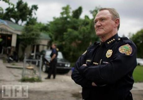 John Timoney, el ex jefe de la Policía de Miami. Foto: Life