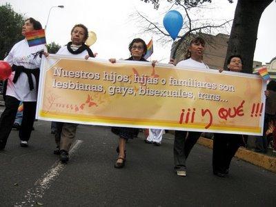 Preguntarle a un sacerdote sobre la homosexualidad es como preguntarle a un nazi qué piensa de los judíos 