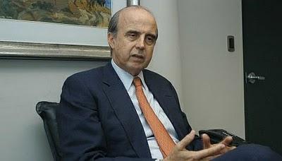 Aumentan los Precios Internacionales de los alimentos. Declaraciones del Ministro de Economía del Perú (Enero 2011) Aumentan los Precios Internacionales de los alimentos. Declaraciones del Ministro de Economía del Perú (Enero 2011)