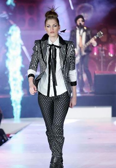 CF Presentación Royal Closet