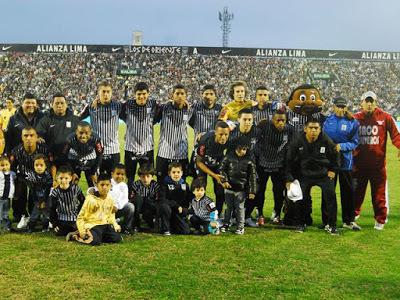 25 de Agoto en Alianza Lima [ Marcial Salazar]