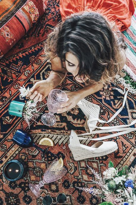 GRLFRND_Revolve_in_The_Hamptons-Denim_Skirt-Outfit-Collage_Vintage-135