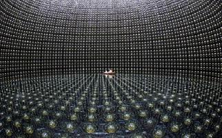 Los Neutrinos
