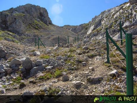 Cierres protectores de cuevas en Andara