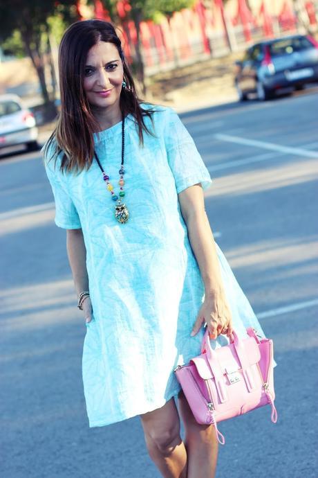 Vestido en azul clarito