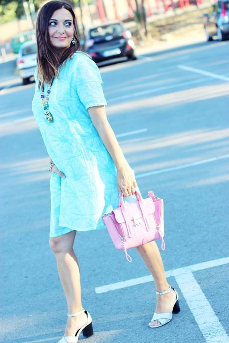 Vestido en azul clarito