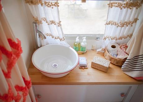 Ideas para decorar una vieja caravana