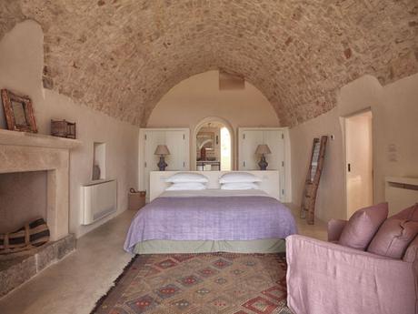 Home tour: una casa de estilo rústico mediterráneo entre olivos