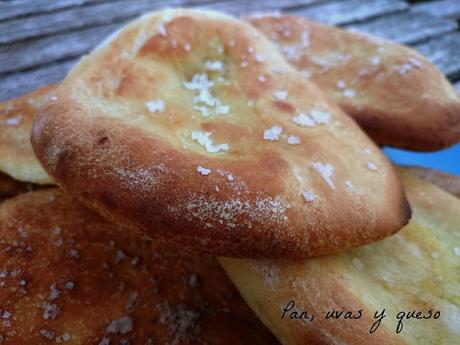 Tortas de pan con aceite de oliva y sal Maldon