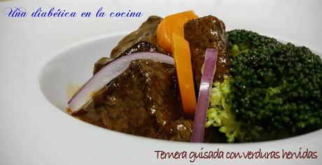 Ternera guisada con verduras hervidas