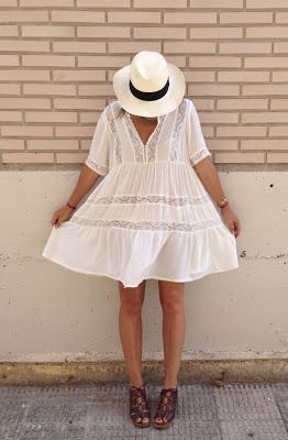 LACE DRESS - VESTIDO IBICENCO