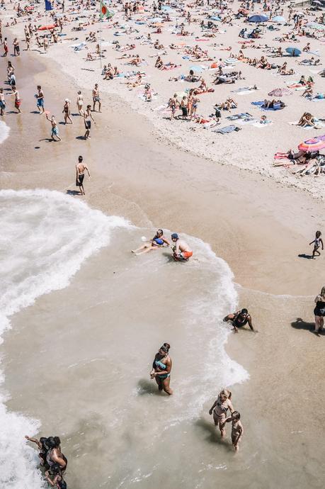 Into The Crowd Levis-Live_In_Levis-Biarritz-Big_Festival-Collage_Vintage-58