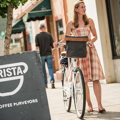Bolso para manillar Ortlieb Barista con gran estilo para la ciudad