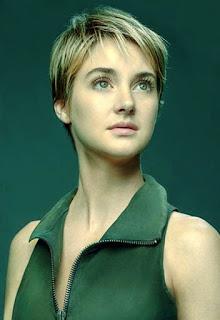 Red Queen (Red Queen #1) de Victoria Aveyard