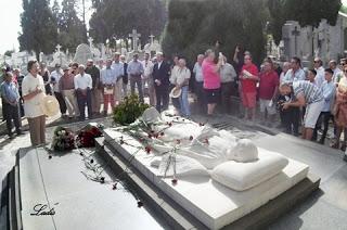 OFRENDA FLORAL A MANOLETE EN EL LXIX ANIVERSARIO DE SU MUERTE