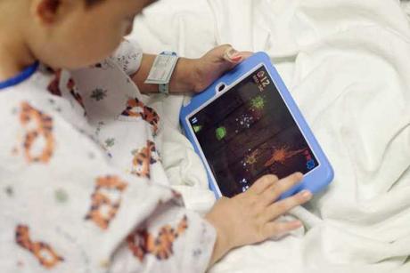 El efecto sedativo del iPad sobre los niños que son sometidos a cirugía