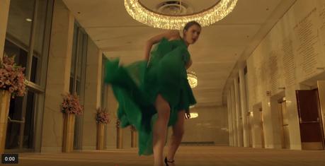 Spike Jonze dirige uno de los spots de perfume más raros del año