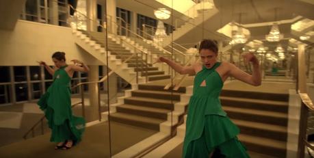 Spike Jonze dirige uno de los spots de perfume más raros del año