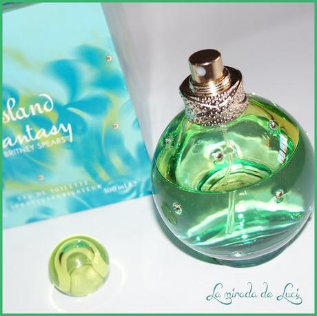 AGOSTO HUELE A...Britney Spears, Island Fantasy.