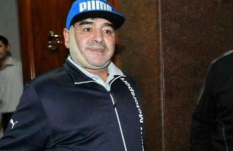 img_cruiz_20160829-210509_imagenes_lv_terceros_maradona-kotD-U404268285630jnD-992x558@LaVanguardia-Web-640x417