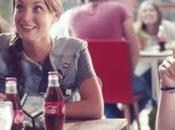 Coca-Cola presenta nuevo packaging spot lleno magia