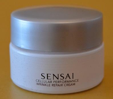 “Wrinkle Repair” de SENSAI - la primera y única crema antiarrugas con Triple Tecnología de colágeno
