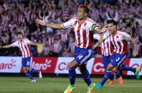 Paraguay derrotó 2-1 a Chile por las Eliminatorias Rusia 2018