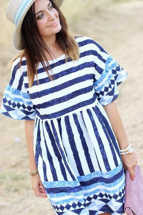 Vestido amplio de rayas