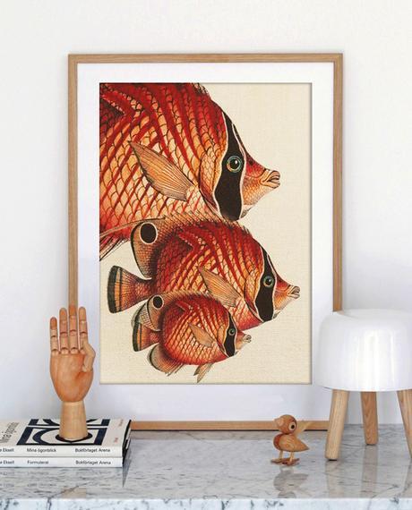 Arte y decoración: algunos ejemplos de cómo elegir un color marble table styling, fishes prints