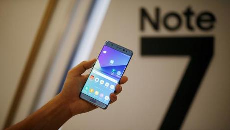 Samsung suspende las ventas del Galaxy Note 7 por explosión de baterías