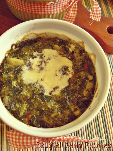 Gratín de espinacas y brócoli con queso azul