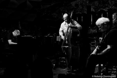 © R.Domínguez - John Abercrombie Quartet