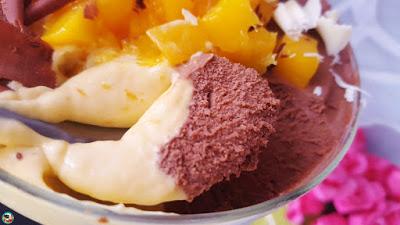 Copa de mango y chocolate