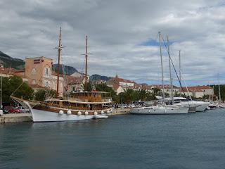 Día 4: Bosnia: Kravice Water Falls - Croacia: Makarska - Brac