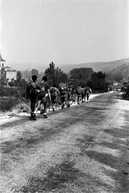 Camino de Santiago en 1976, la O.J.E. peregrina.