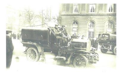 Un vistazo a nuestra historia: Leve accidente de tráfico en la carretera de Almadenejos