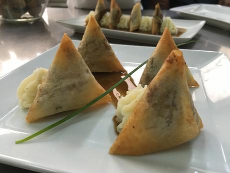 Triángulos de cordero con perss