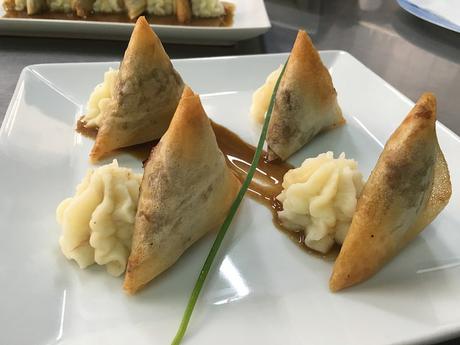 Triángulos de cordero con perss