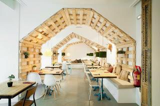 Life Style in Madrid: Mr. Frank