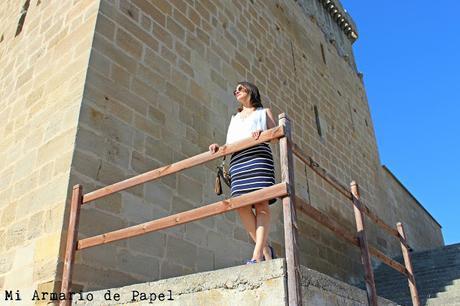 Cómo Combinar una Falda de Tubo con Rayas - 1 Cómo Combinar una Falda de Tubo con Rayas - 1