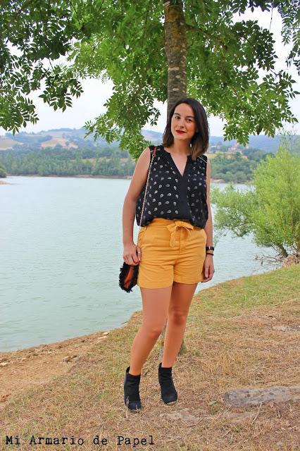 Ideas para Vestir un Short Amarillo - Propuesta 1 Ideas para Vestir un Short Amarillo - Propuesta 1