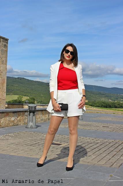 Cómo Combinar unos Shorts Blancos - Propuesta 3 Cómo Combinar unos Shorts Blancos - Propuesta 3