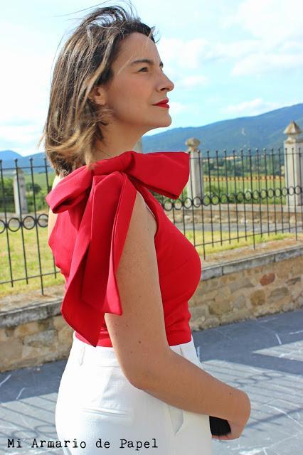 Cómo Combinar unos Shorts Blancos - Propuesta 3 Cómo Combinar unos Shorts Blancos - Propuesta 3