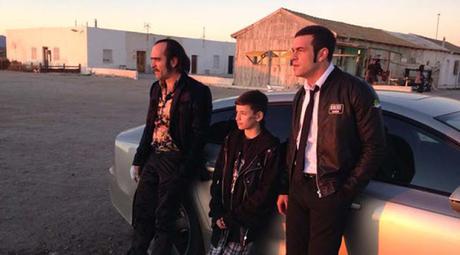 Toro Crítica. Un Thriller pata negra