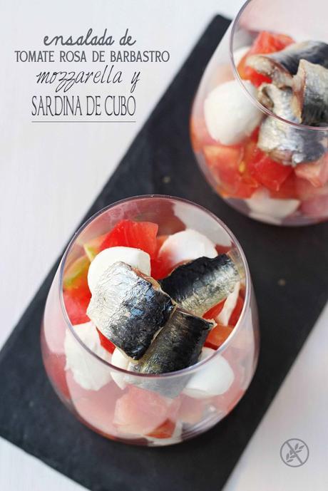 Ensalada de tomate rosa, mozzarella y sardina de cubo {by Paula, Con las Zarpa en la Masa}