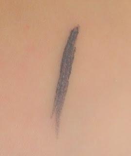 Eyeliners dobles de Debby + eyeliner Essence...Entre la decepción y el aprecio (review + swatches)