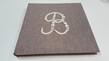 Clases mensuales  de encuadernación y cartonnage en Bilbao.