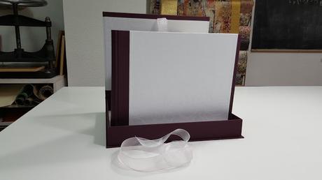 Clases mensuales  de encuadernación y cartonnage en Bilbao.